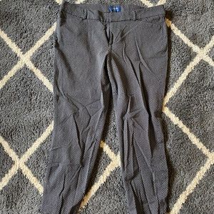 Old Navy Pixie Pant